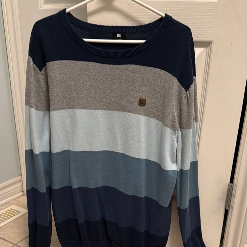 ❤️Striped Blue and Gray Sweater ❤️